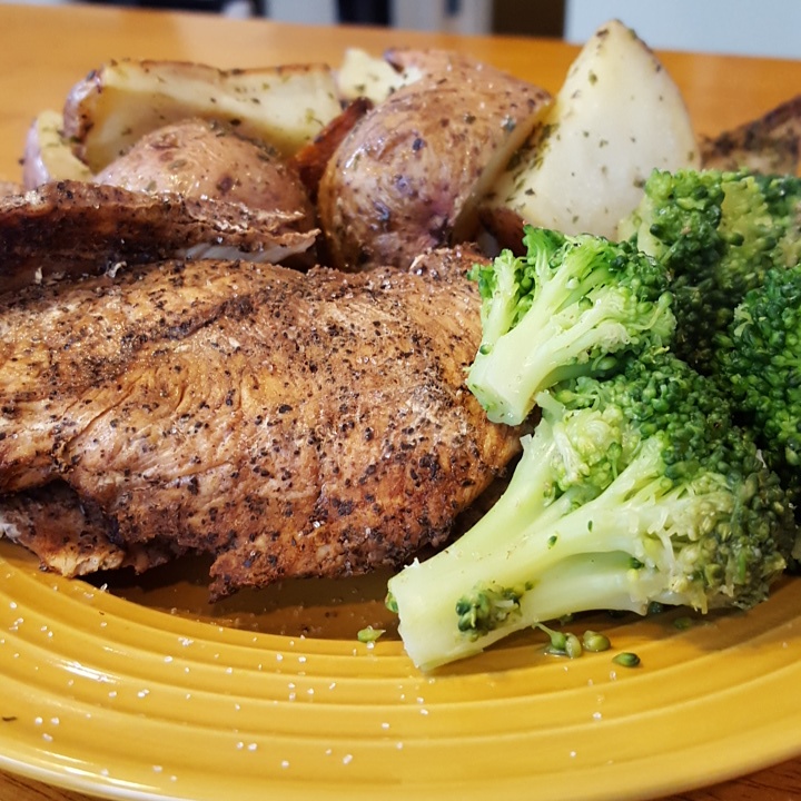 chicken-potatoes-broccoli